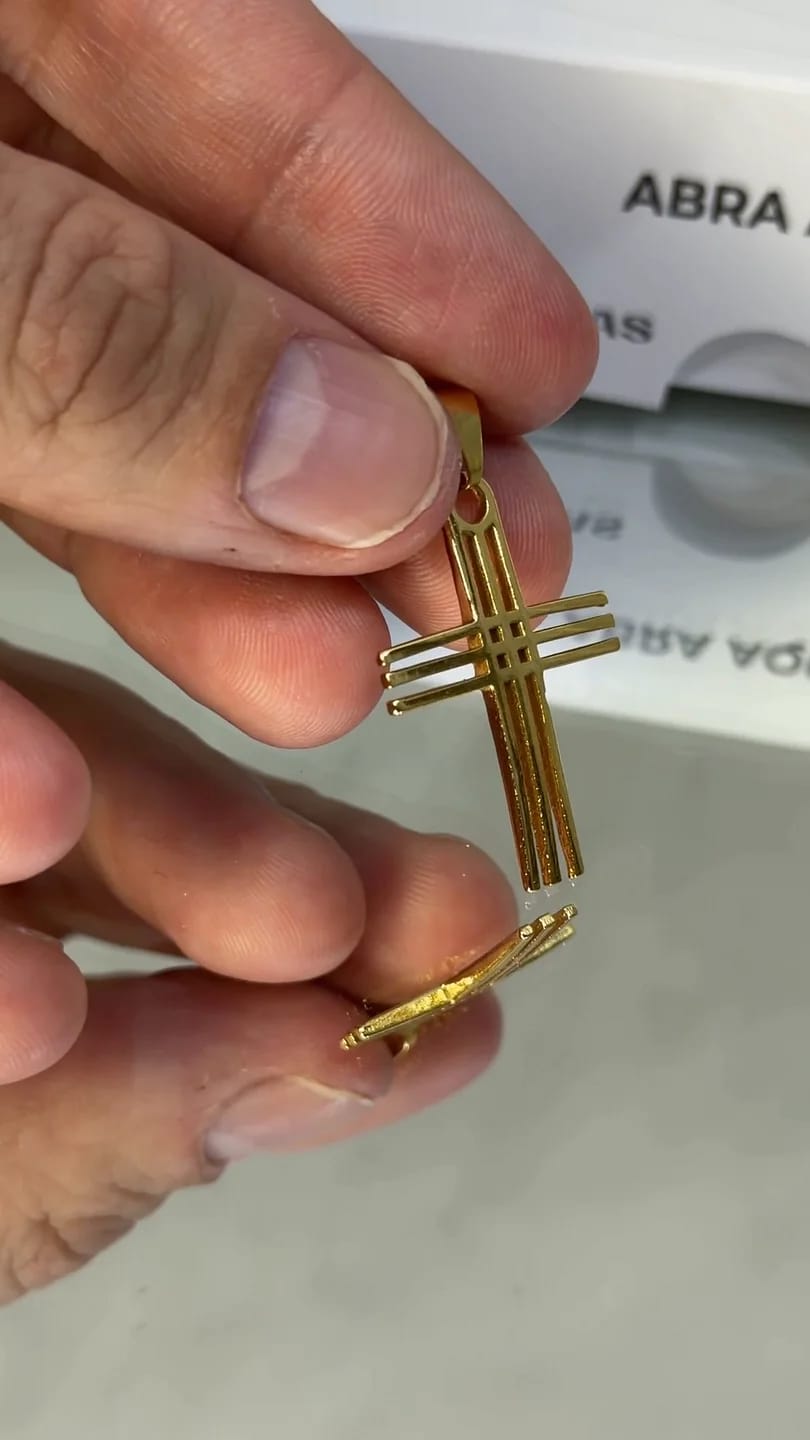 Pingente Crucifixo Triplo